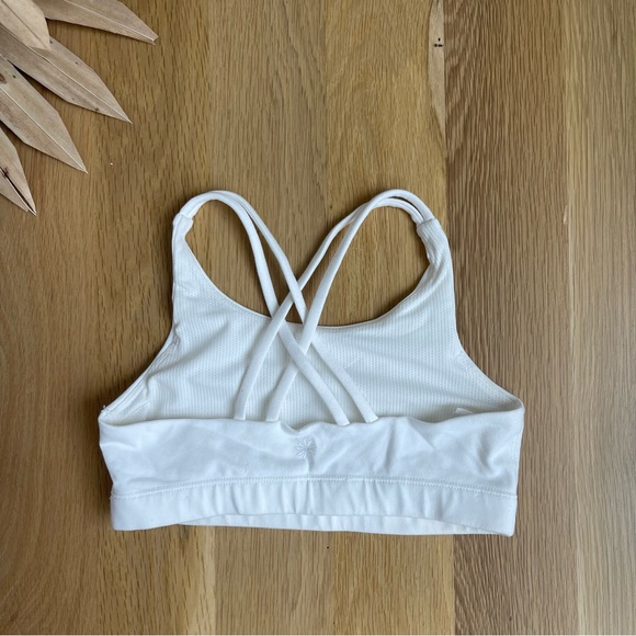 Athleta Girl Upbeat 2.0 White Strappy Back Yoga Gym Sports Bra Size Medium 8-10 - Picture 5 of 8